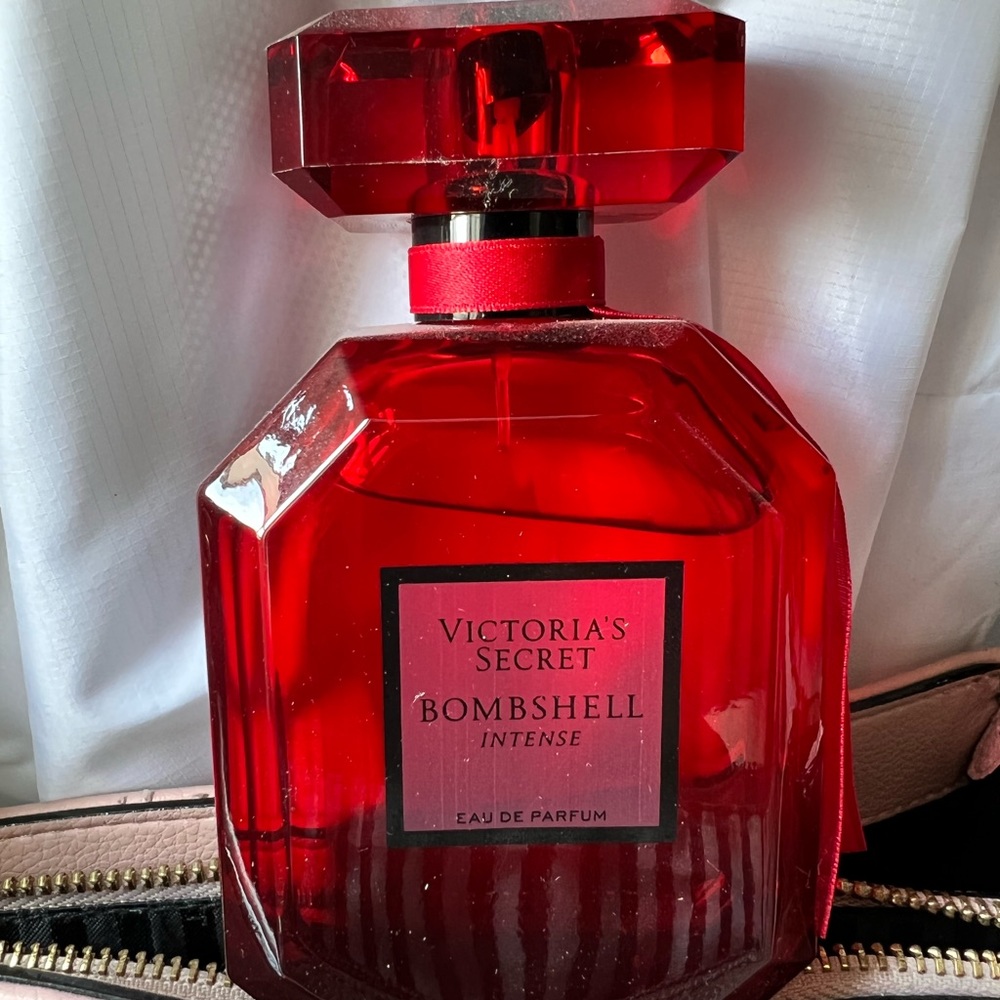 Victoria’s Secret Bombshell perfume